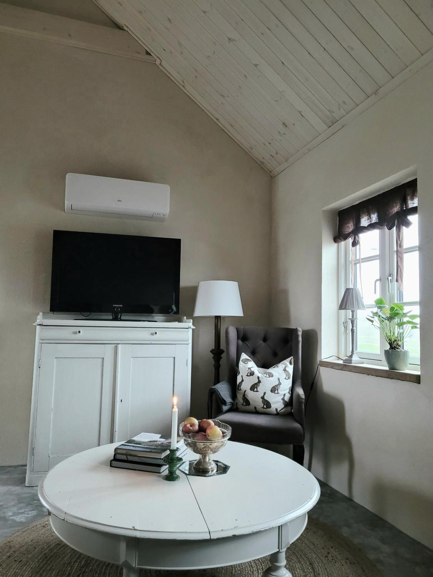 Villa Hus I Mysig By Naera Havet à Ystad Extérieur photo